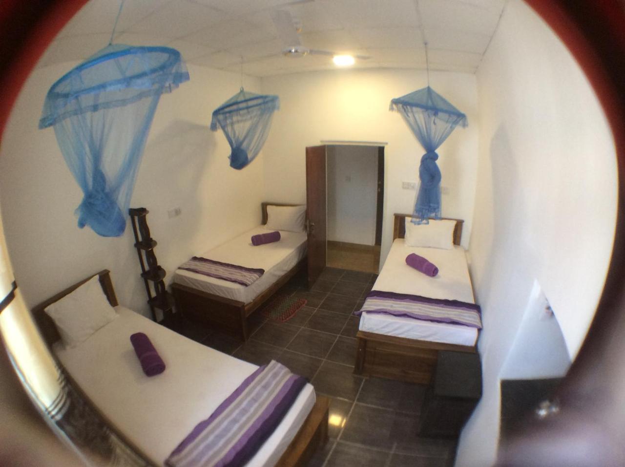 Yoho R K Tourist Villa Негомбо Экстерьер фото